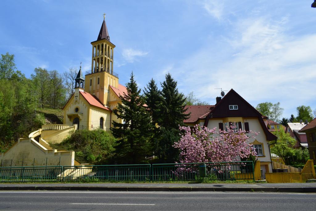 Parkhotel Carlsbad Inn Karlovy Vary Exterior photo