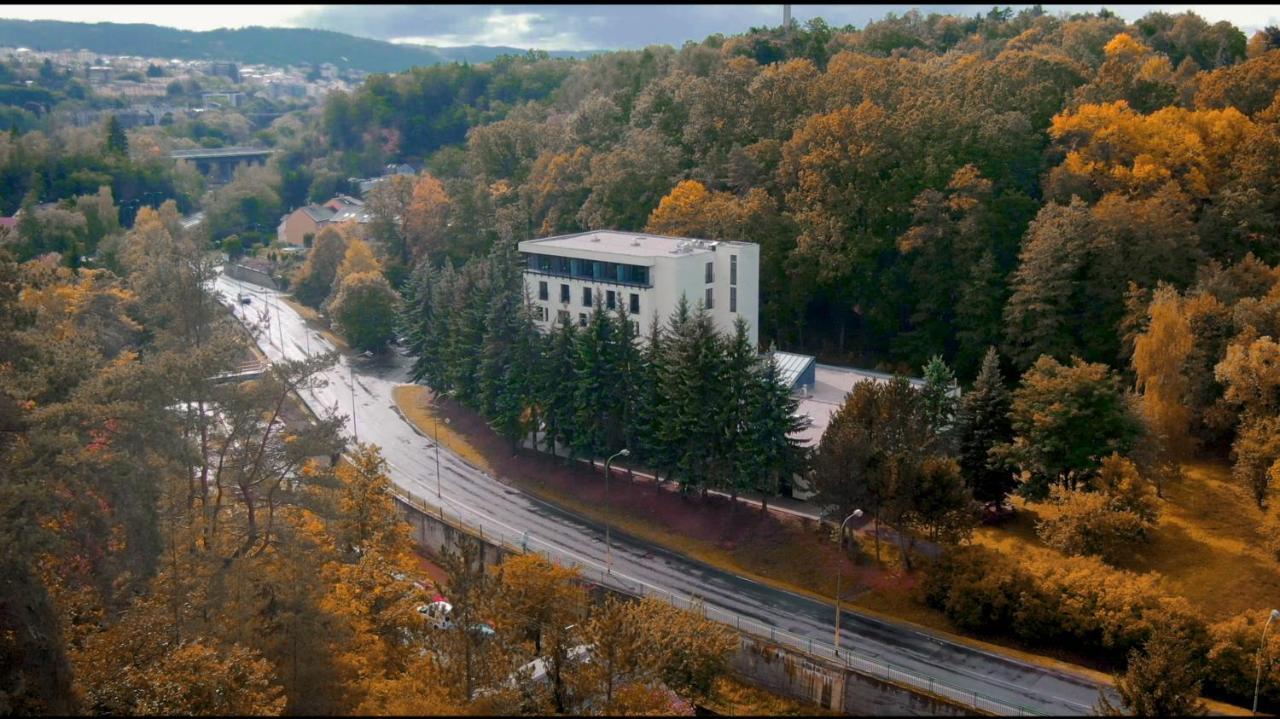 Parkhotel Carlsbad Inn Karlovy Vary Exterior photo